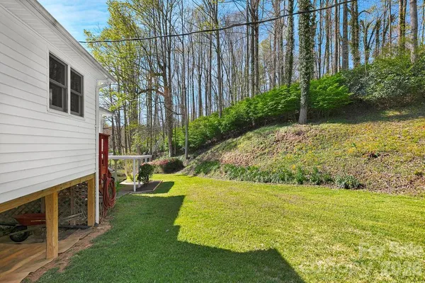 $474,900 | 1482 Island Ford Road, Brevard, NC 28712