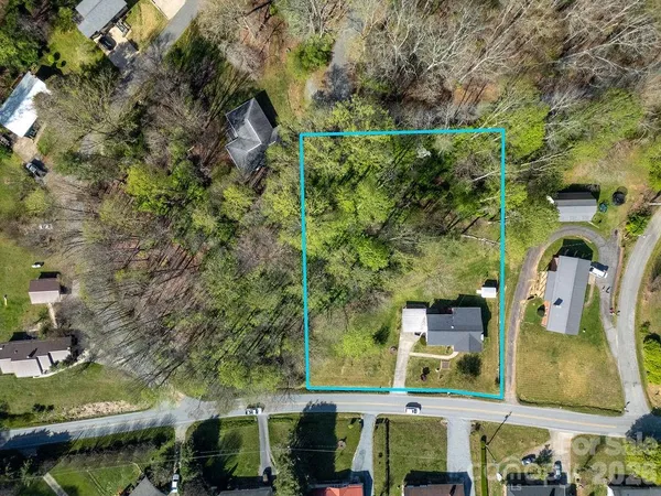 $474,900 | 1482 Island Ford Road, Brevard, NC 28712