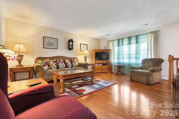 $474,900 | 1482 Island Ford Road, Brevard, NC 28712