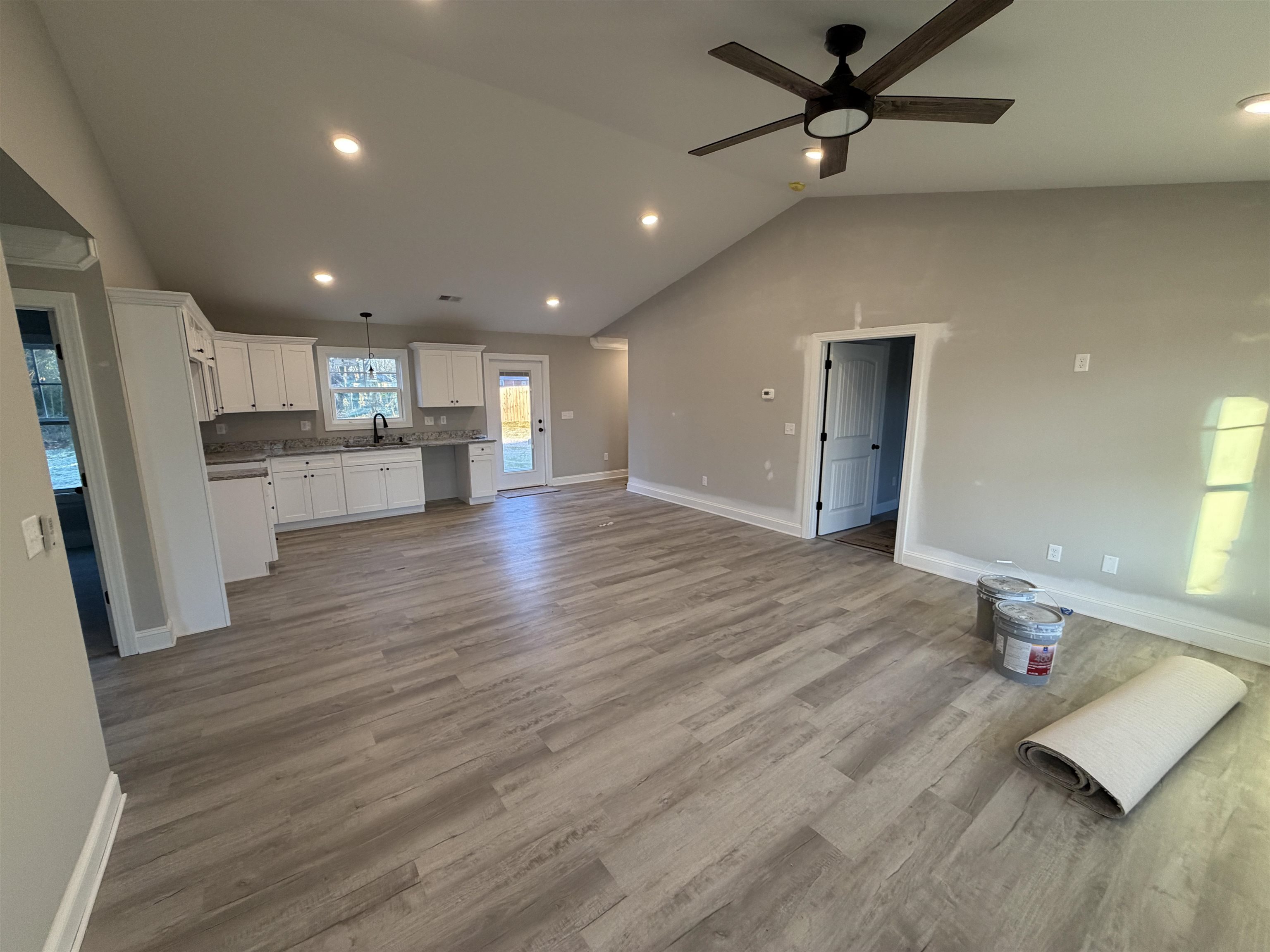 817 West Smith Street Gaffney, SC 29341 - Photo 3 of 11