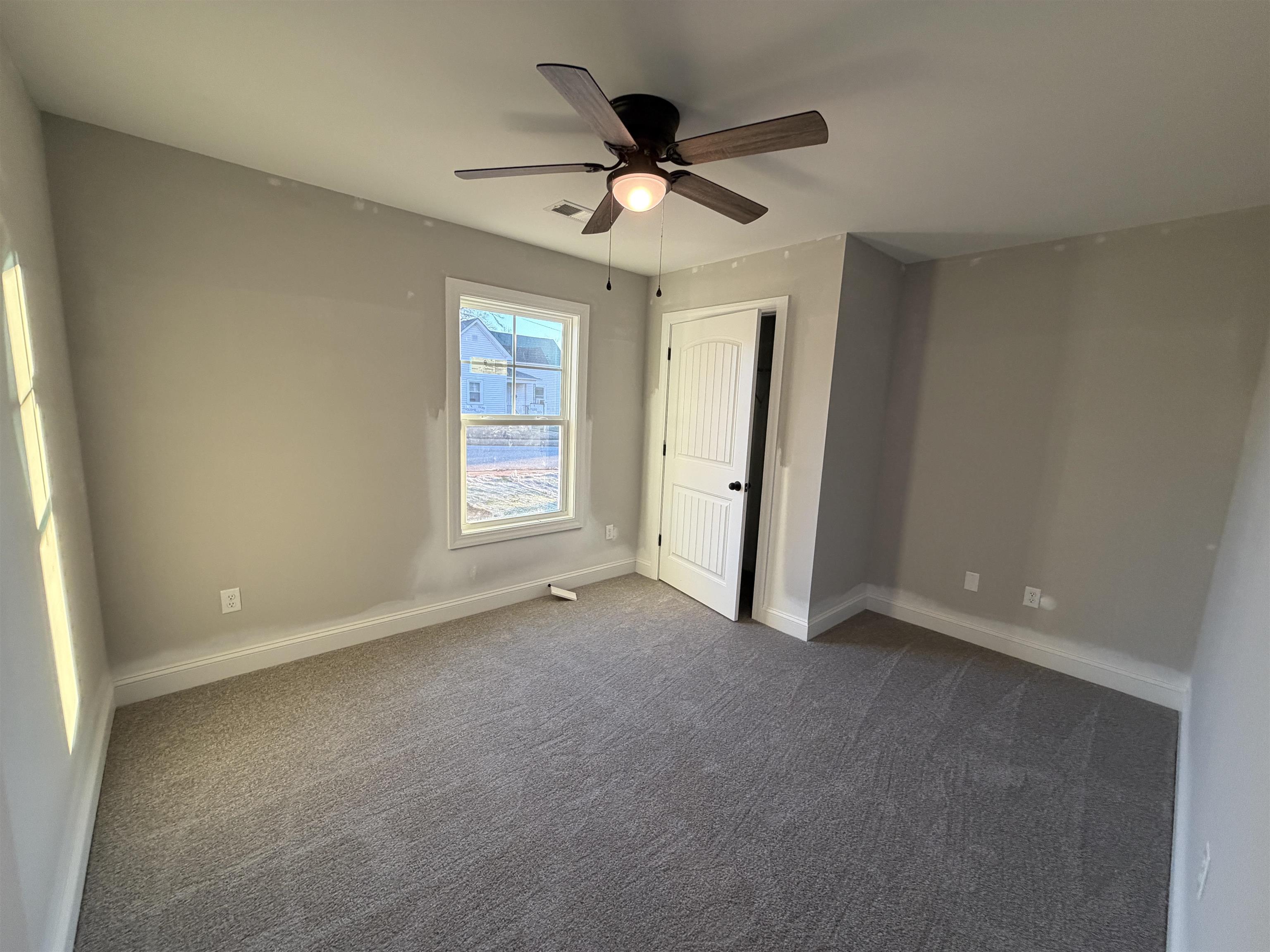 817 West Smith Street Gaffney, SC 29341 - Photo 9 of 11