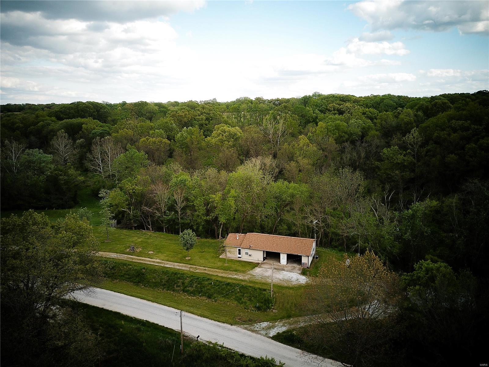 14769 Nutwood Road Fieldon, IL 62031 - Photo 2 of 15 Gallery Image 2