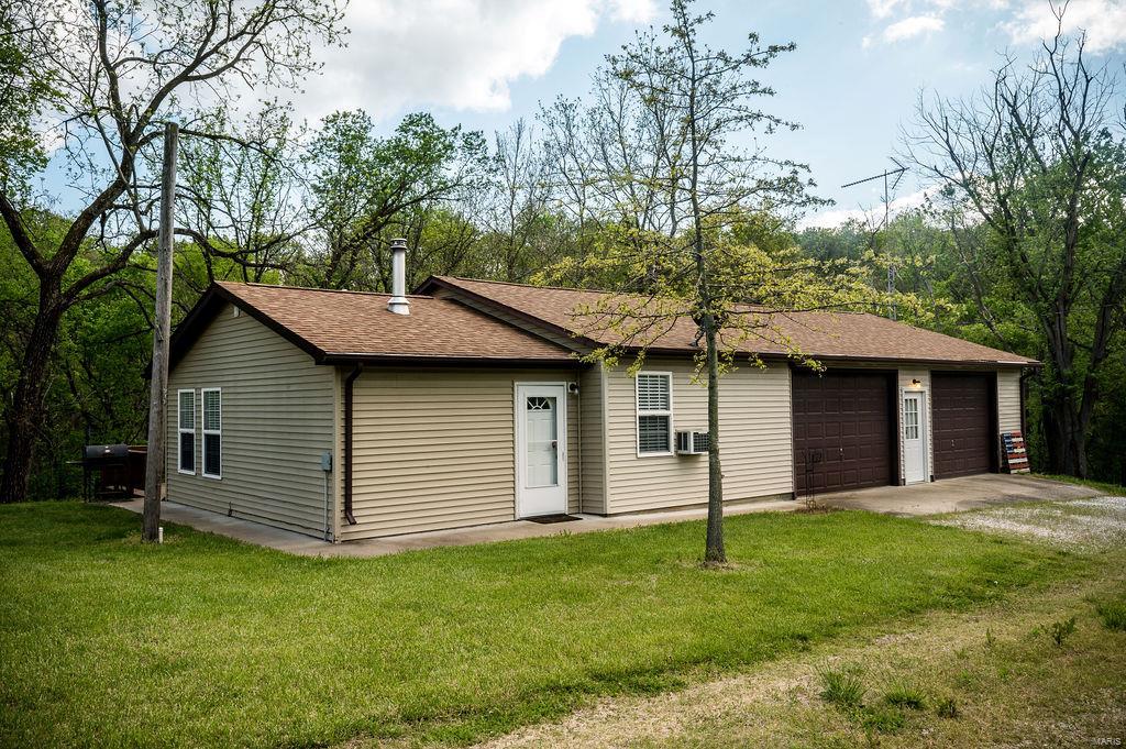 14769 Nutwood Road Fieldon, IL 62031 - Photo 4 of 15 Gallery Image 4