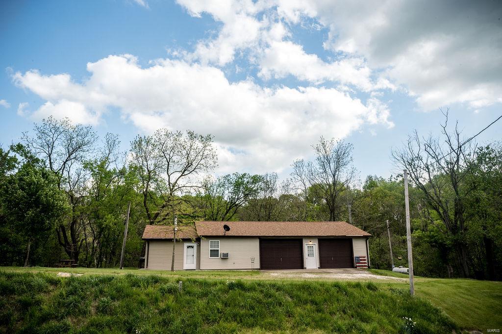 14769 Nutwood Road Fieldon, IL 62031 - Photo 6 of 15 Gallery Image 6