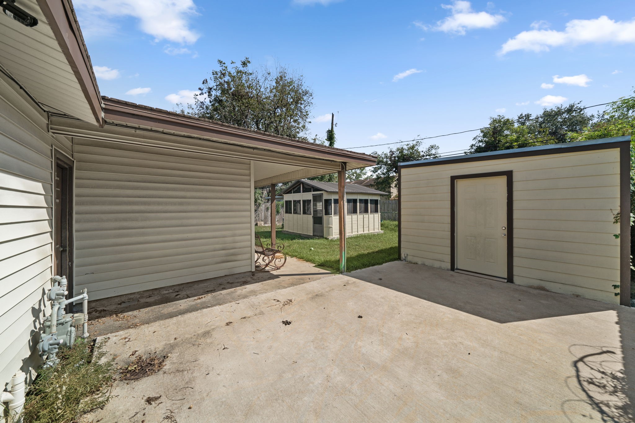 56 Wellford Street Houston, TX 77022 - Photo 23 of 26 a view of a house with a small yard