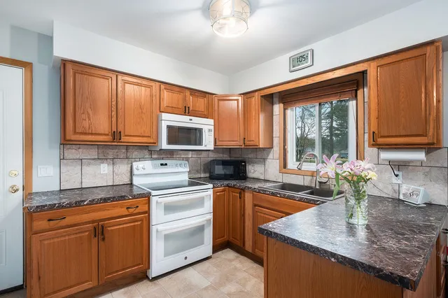 $350,000 | 11680 Podunk Avenue Northeast, Greenville, MI 48838