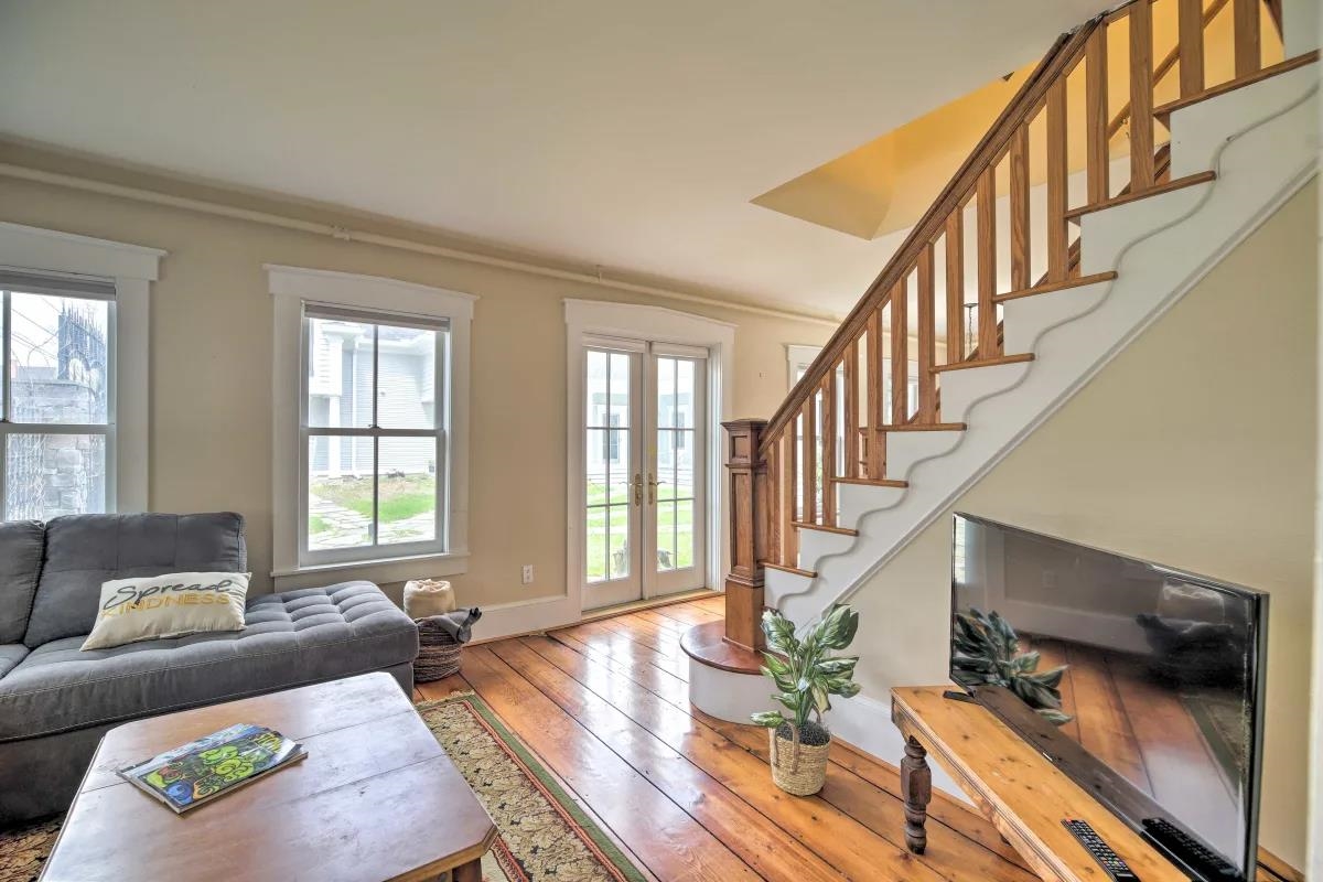 83 Maple Street Morristown, VT 05661 - Photo 33 of 54