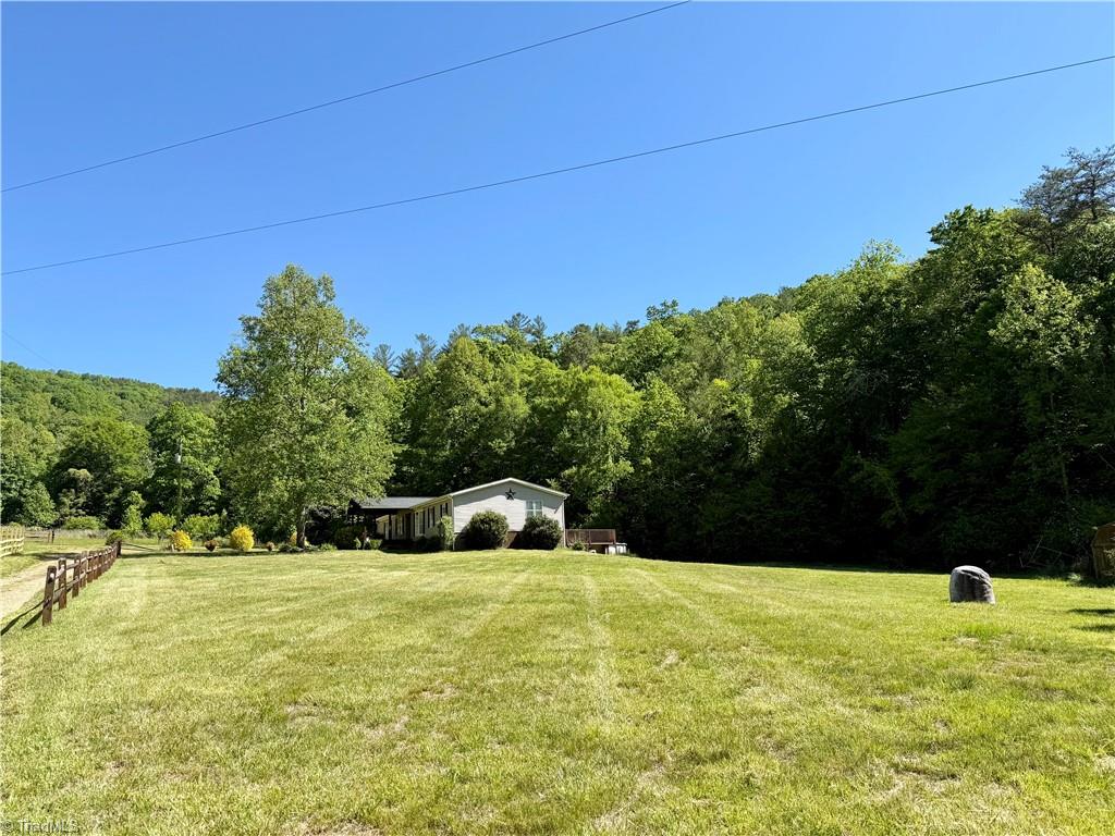 1038 Blackburn Hollow Road Purlear, NC 28665 - Photo 8 of 31
