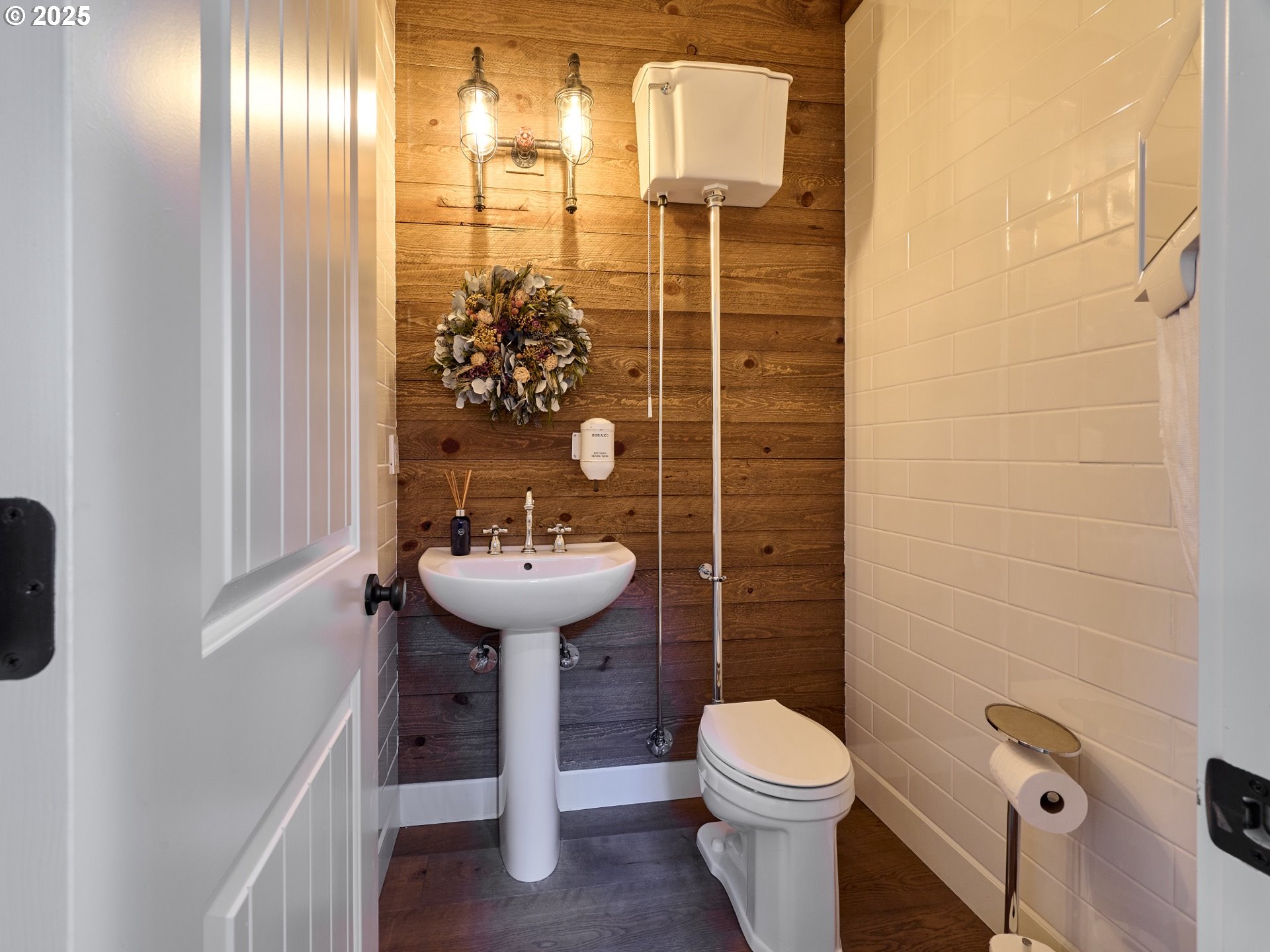 3035 Elliot Street Northwest Salem, OR 97304 - Photo 19 of 46 a bathroom with a sink toilet and shower