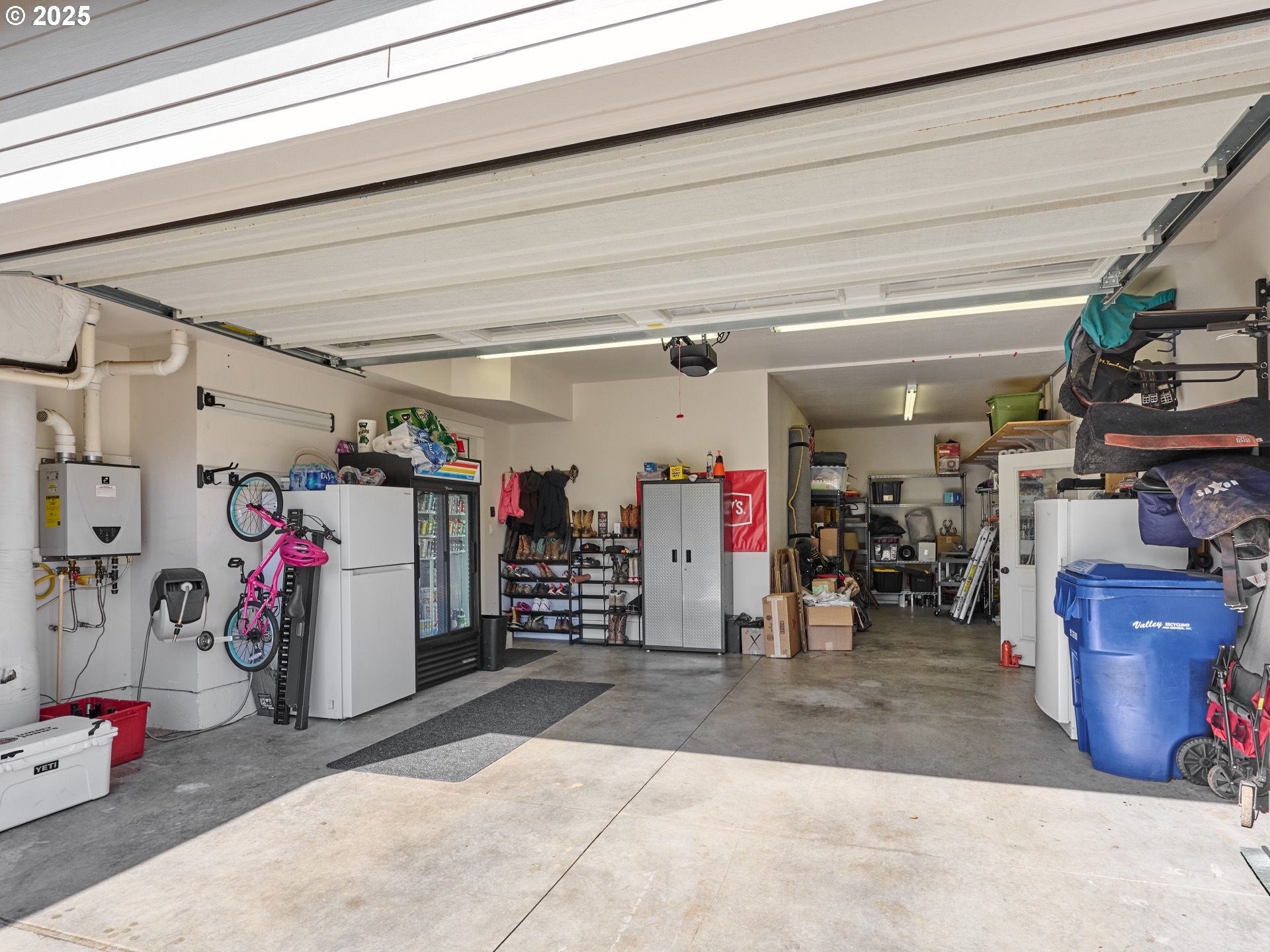 3035 Elliot Street Northwest Salem, OR 97304 - Photo 40 of 46 a view of a garage with storage