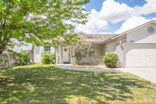 $325,000 | 1765 Wasatch Drive, Mountain Home, ID 83647