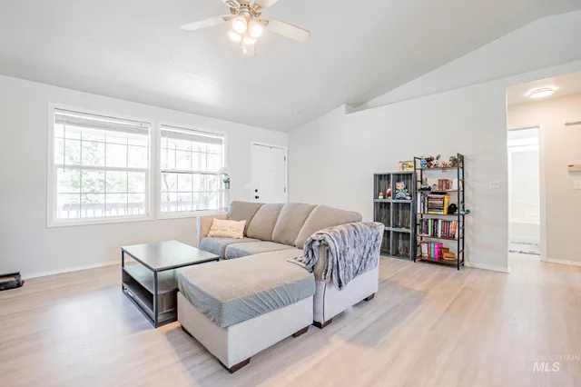 $325,000 | 1765 Wasatch Drive, Mountain Home, ID 83647