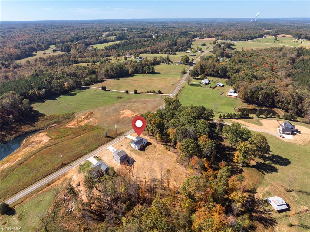 1315 Simpson Road Stokesdale, NC 27357 - Photo 4 of 31 Gallery Image 4