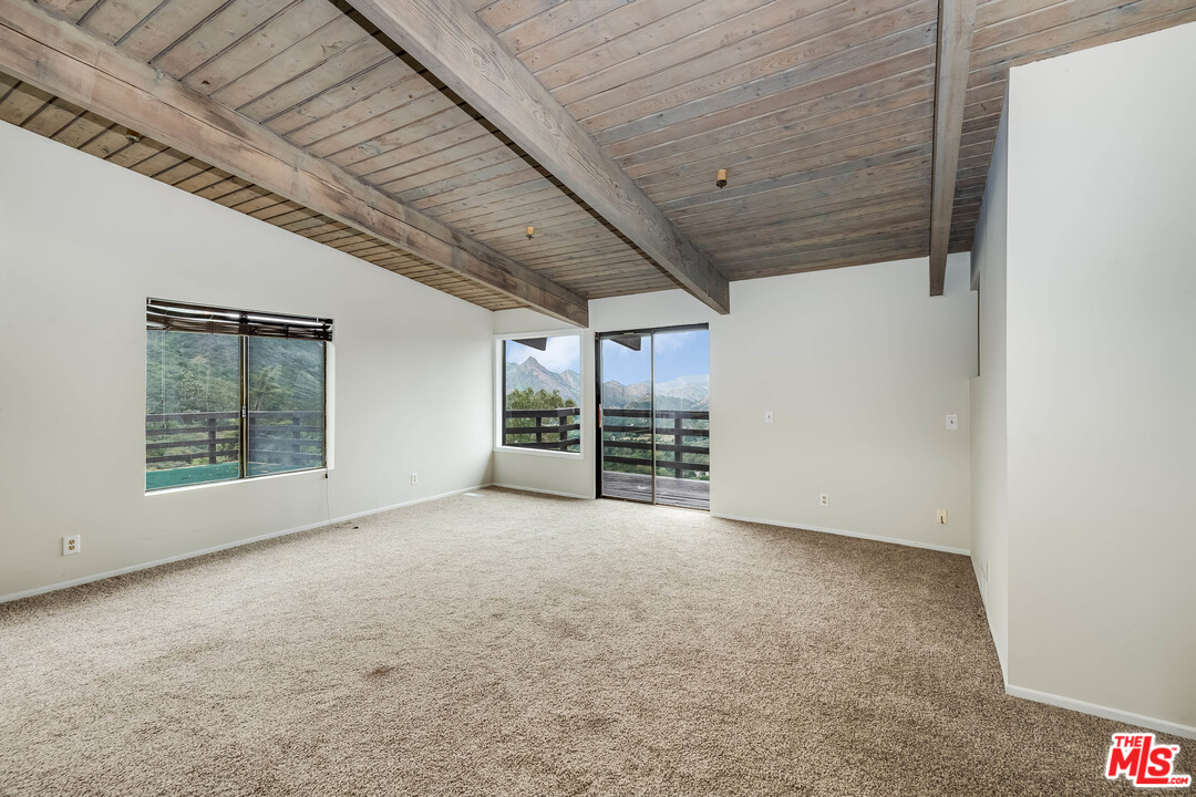 25252 Piuma Road Calabasas, CA 91302 - Photo 11 of 32 Gallery Image 11