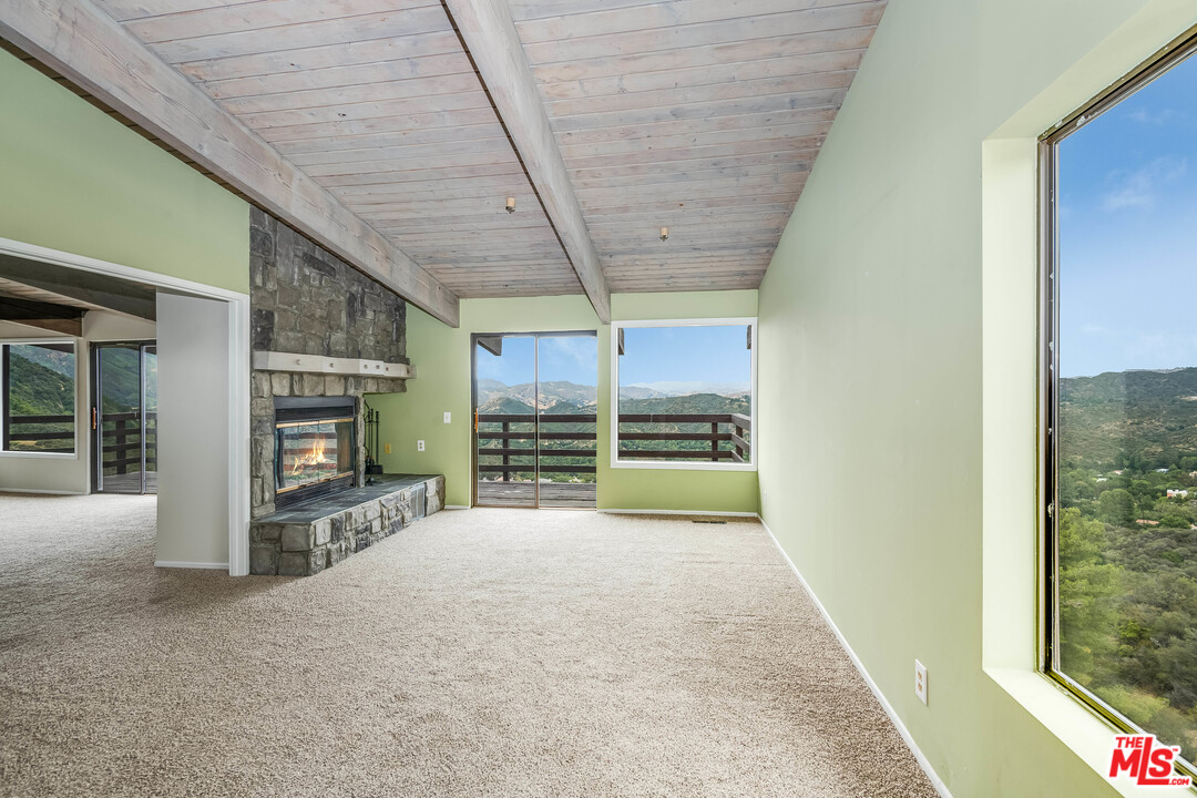 25252 Piuma Road Calabasas, CA 91302 - Photo 12 of 32 Gallery Image 12