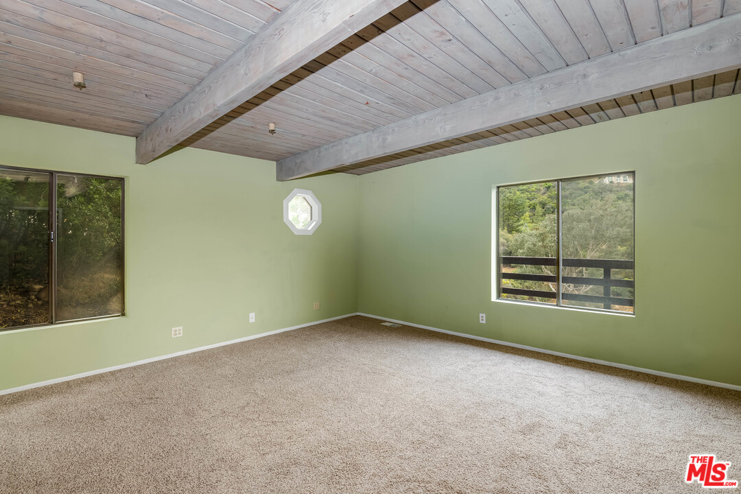 25252 Piuma Road Calabasas, CA 91302 - Photo 14 of 32 Gallery Image 14