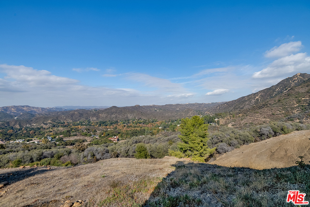 25252 Piuma Road Calabasas, CA 91302 - Photo 27 of 32 Gallery Image 27