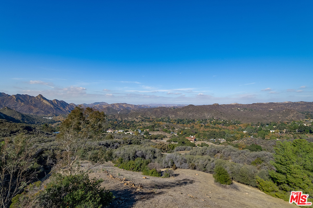 25252 Piuma Road Calabasas, CA 91302 - Photo 31 of 32 Gallery Image 31