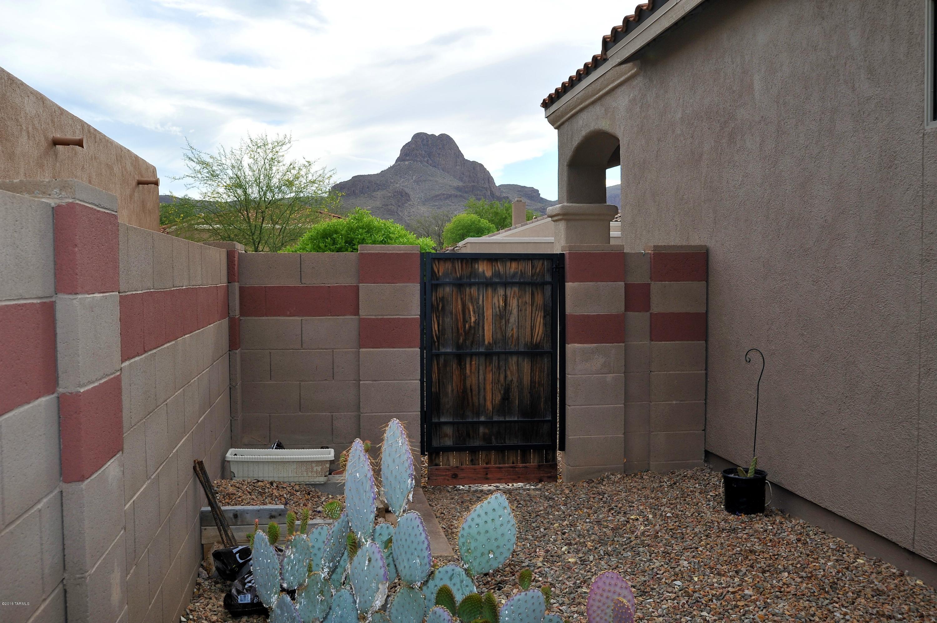 7624 West Rising Ridge Road Tucson, AZ 85743 - Photo 11 of 41 Gallery Image 11