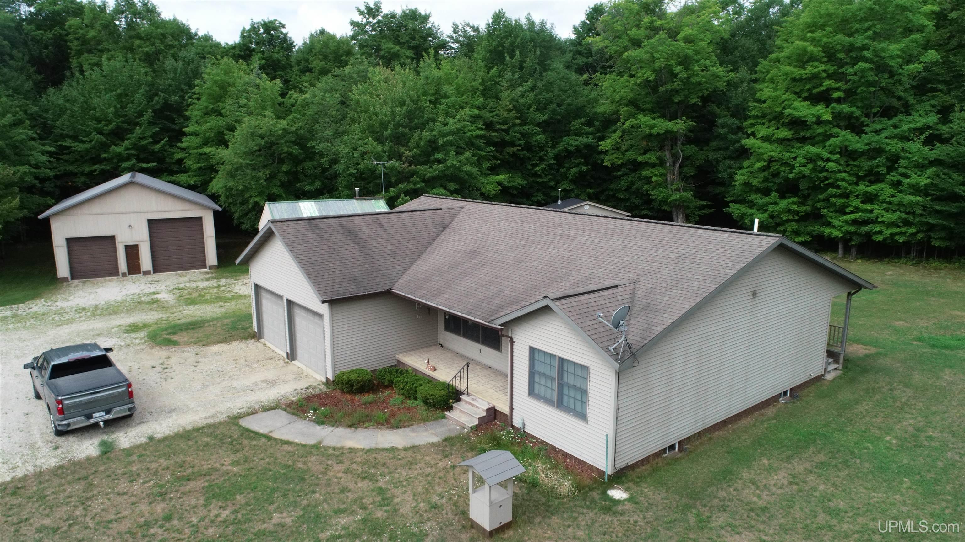 7054 West Co Road Manistique, MI 49854 - Photo 7 of 32