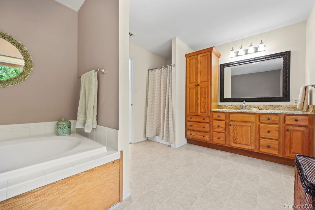 74 Willow Brook Ridge Clinton Corners, NY 12514 - Photo 27 of 44