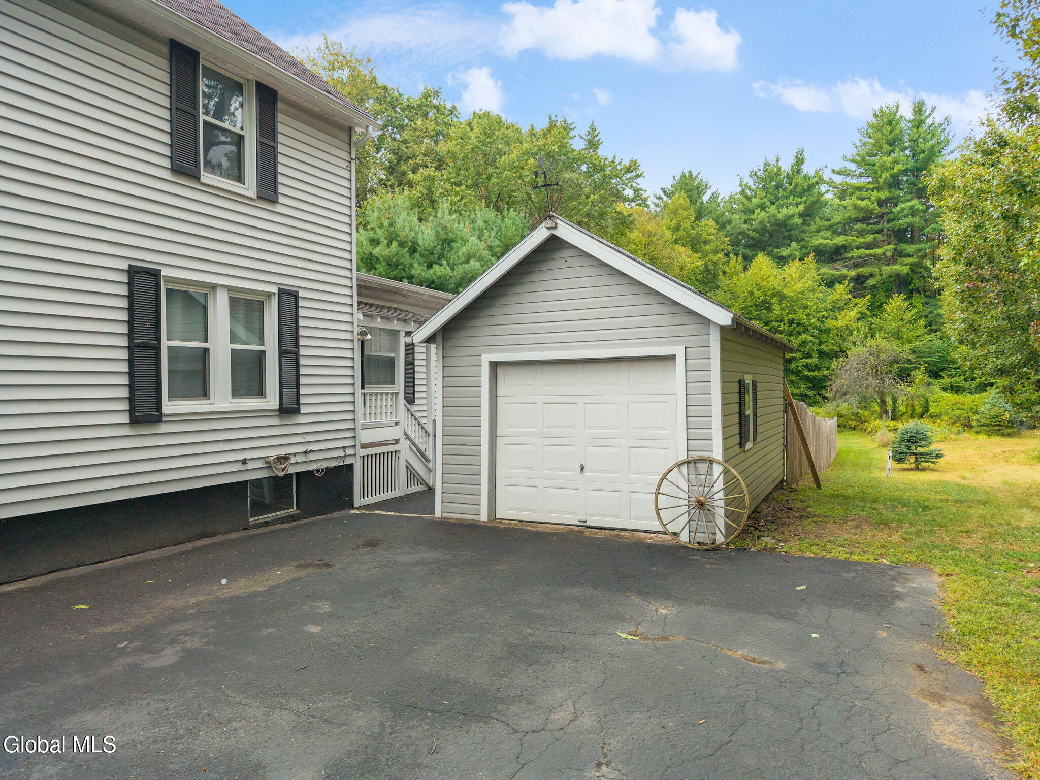 159 Schoolhouse Road Albany, NY 12203 - Photo 38 of 42 38-159SchoolhouseRd_38