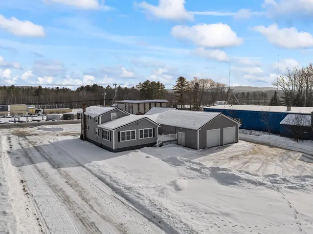 $700,000 | 823 Washington Street North, Auburn, ME 04210