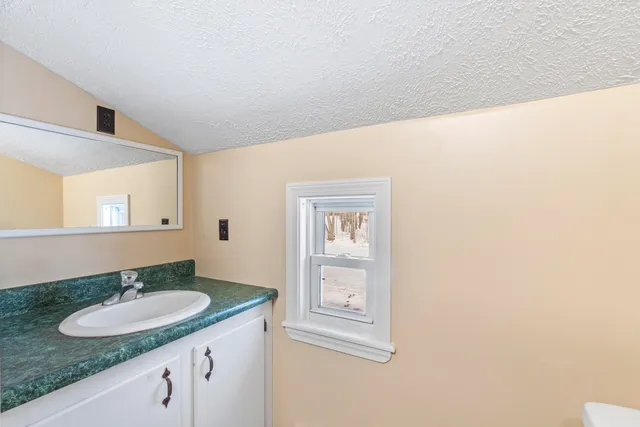 $700,000 | 823 Washington Street North, Auburn, ME 04210