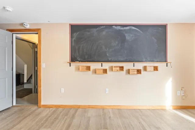 $700,000 | 823 Washington Street North, Auburn, ME 04210