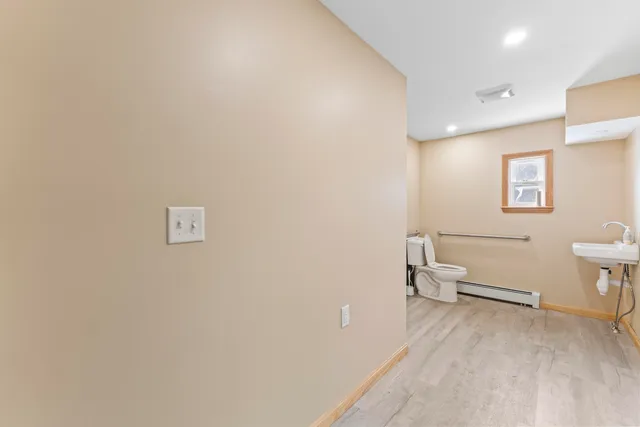 $700,000 | 823 Washington Street North, Auburn, ME 04210