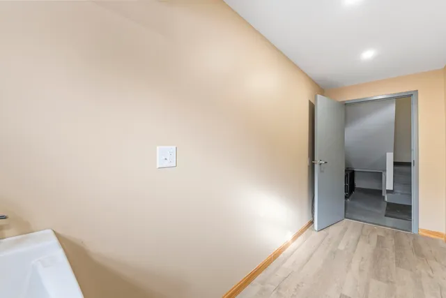 $700,000 | 823 Washington Street North, Auburn, ME 04210