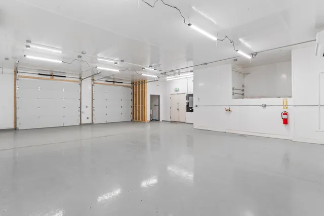 $700,000 | 823 Washington Street North, Auburn, ME 04210