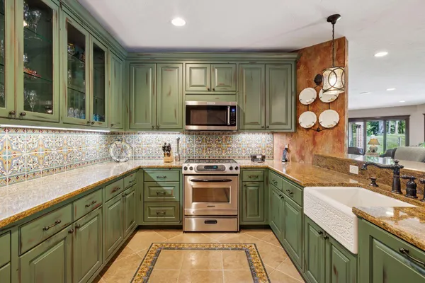 $4,299,000 | 614 Hidden Creek Trail, Mendota Heights, MN 55118