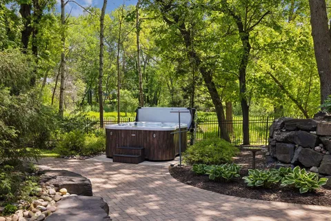 $4,299,000 | 614 Hidden Creek Trail, Mendota Heights, MN 55118