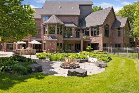 $4,299,000 | 614 Hidden Creek Trail, Mendota Heights, MN 55118