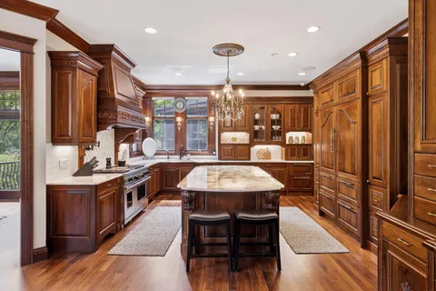 $4,299,000 | 614 Hidden Creek Trail, Mendota Heights, MN 55118