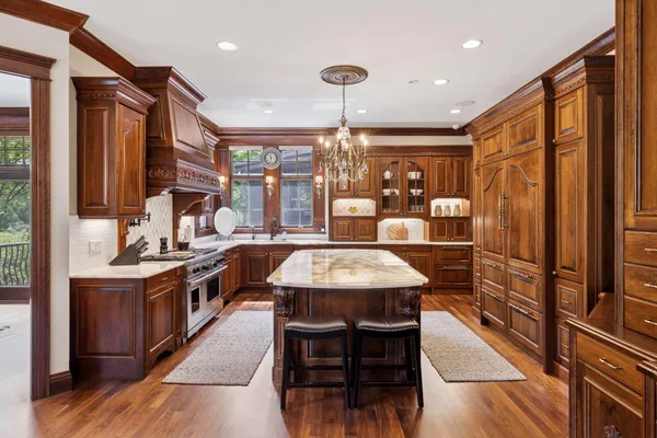 $4,299,000 | 614 Hidden Creek Trail, Mendota Heights, MN 55118
