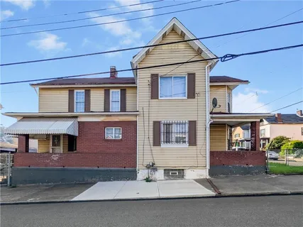 $70,000 | 201 Comrie Avenue, Braddock, PA 15104