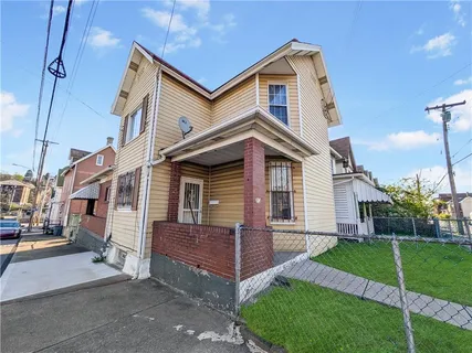 $70,000 | 201 Comrie Avenue, Braddock, PA 15104