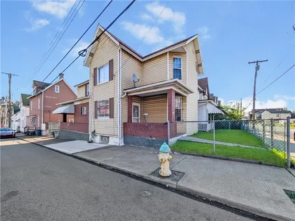 $70,000 | 201 Comrie Avenue, Braddock, PA 15104