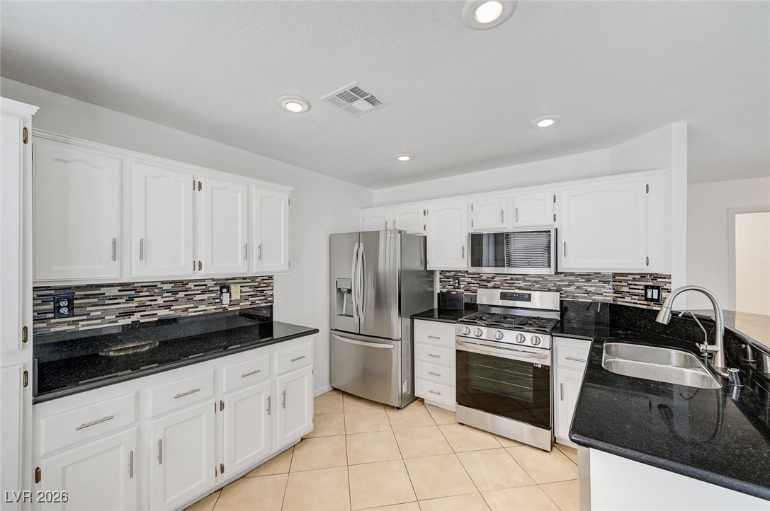 2403 Rue De Versailles Henderson, NV 89074 - Photo 26 of 64