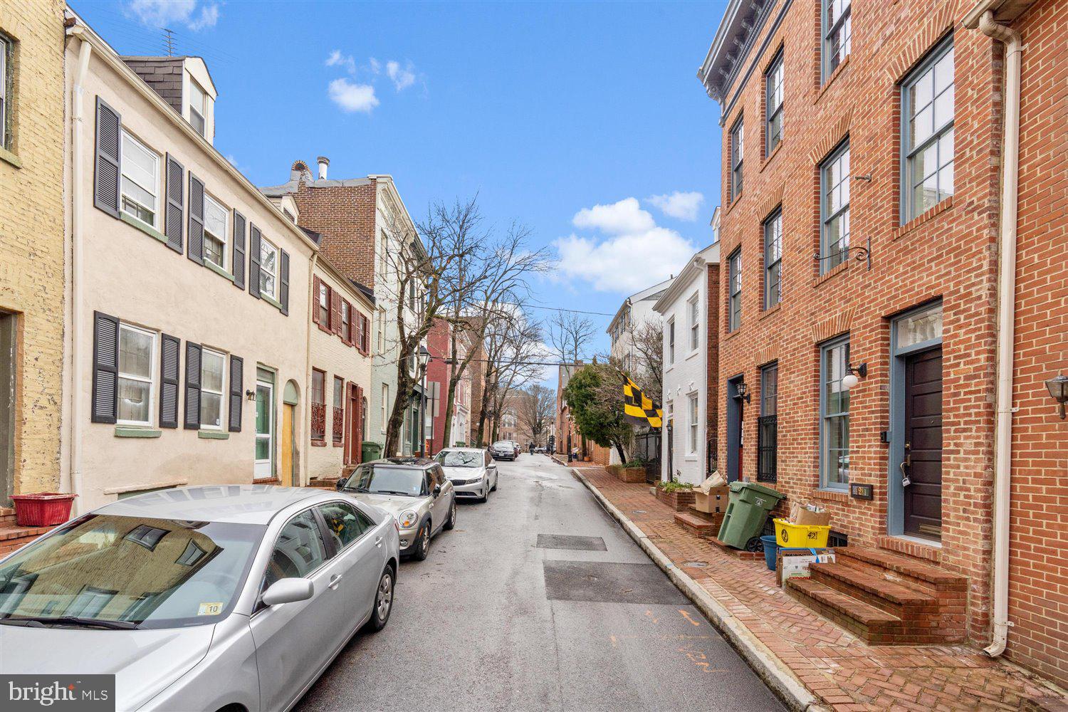 421 George Street Baltimore, MD 21201 - Photo 22 of 32 Convenient Parking in Front