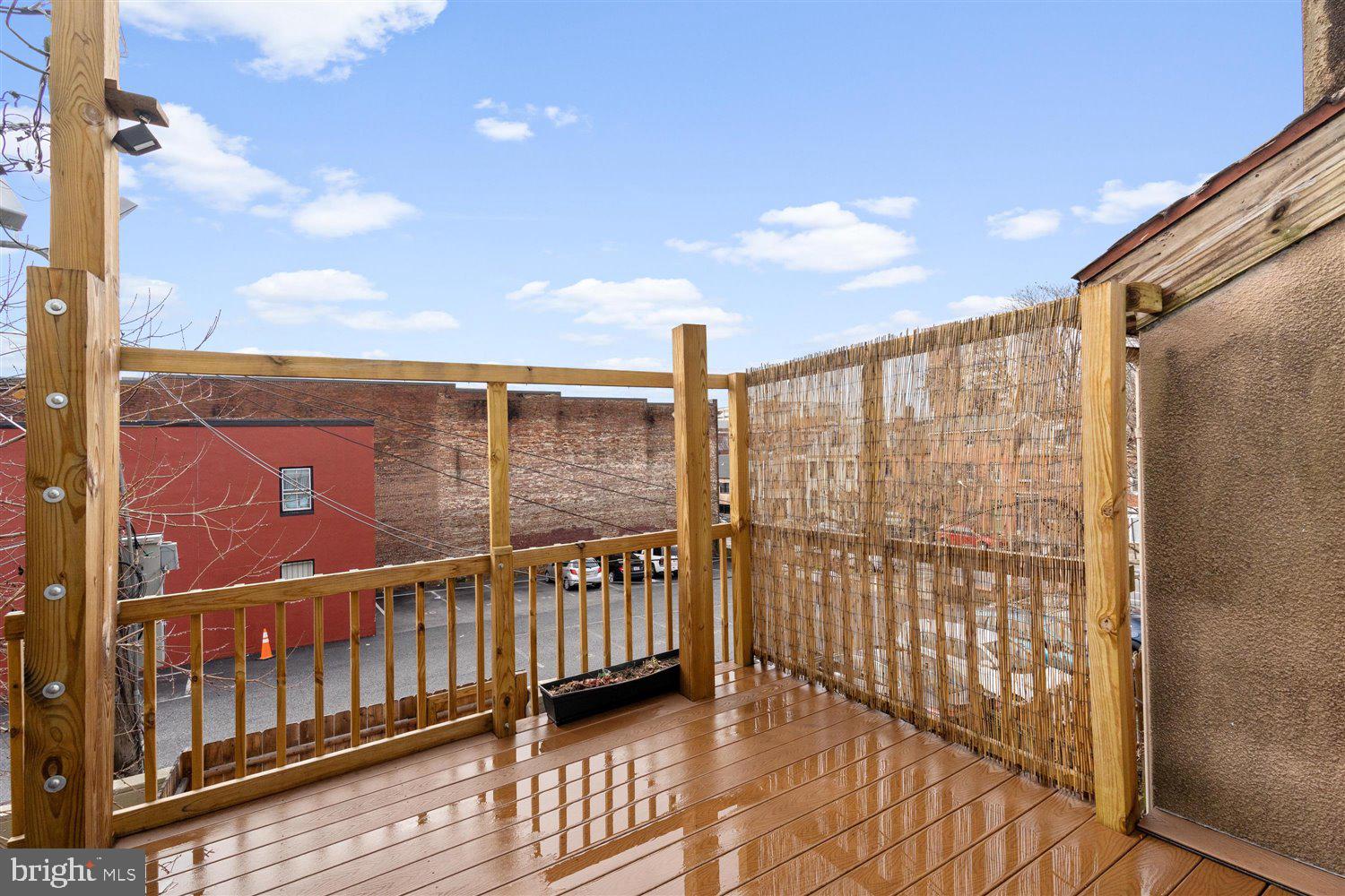 421 George Street Baltimore, MD 21201 - Photo 26 of 32 Rear Deck