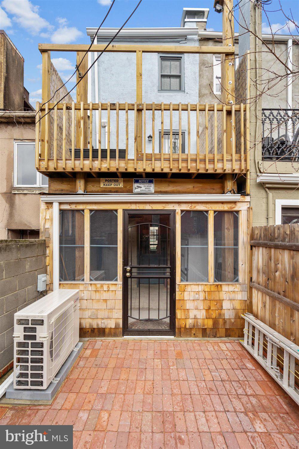 421 George Street Baltimore, MD 21201 - Photo 27 of 32 Deck and Patio for Entertaining