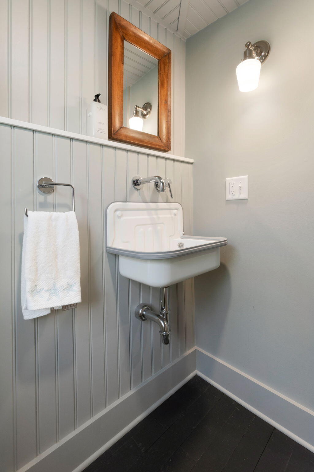 63 Pepperrell Road Kittery Point, ME 03905 - Photo 20 of 51 20-web-or-mls-DSC00120