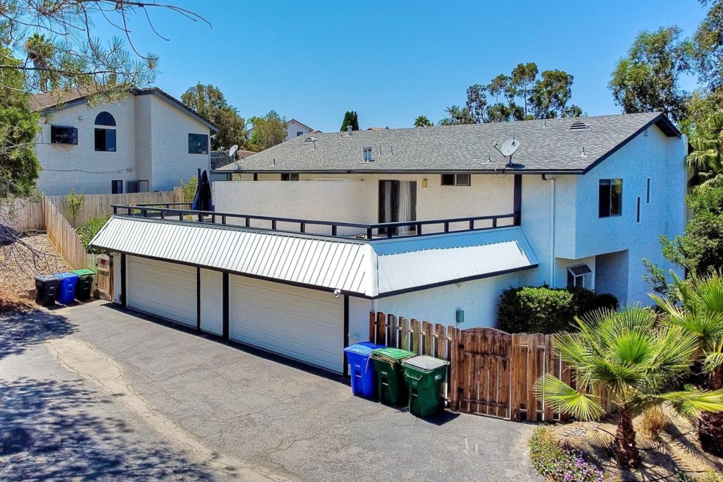 a house view with a outdoor space