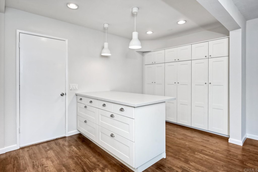 2425-27 Torrejon Place Carlsbad, CA 92009 - Photo 9 of 61