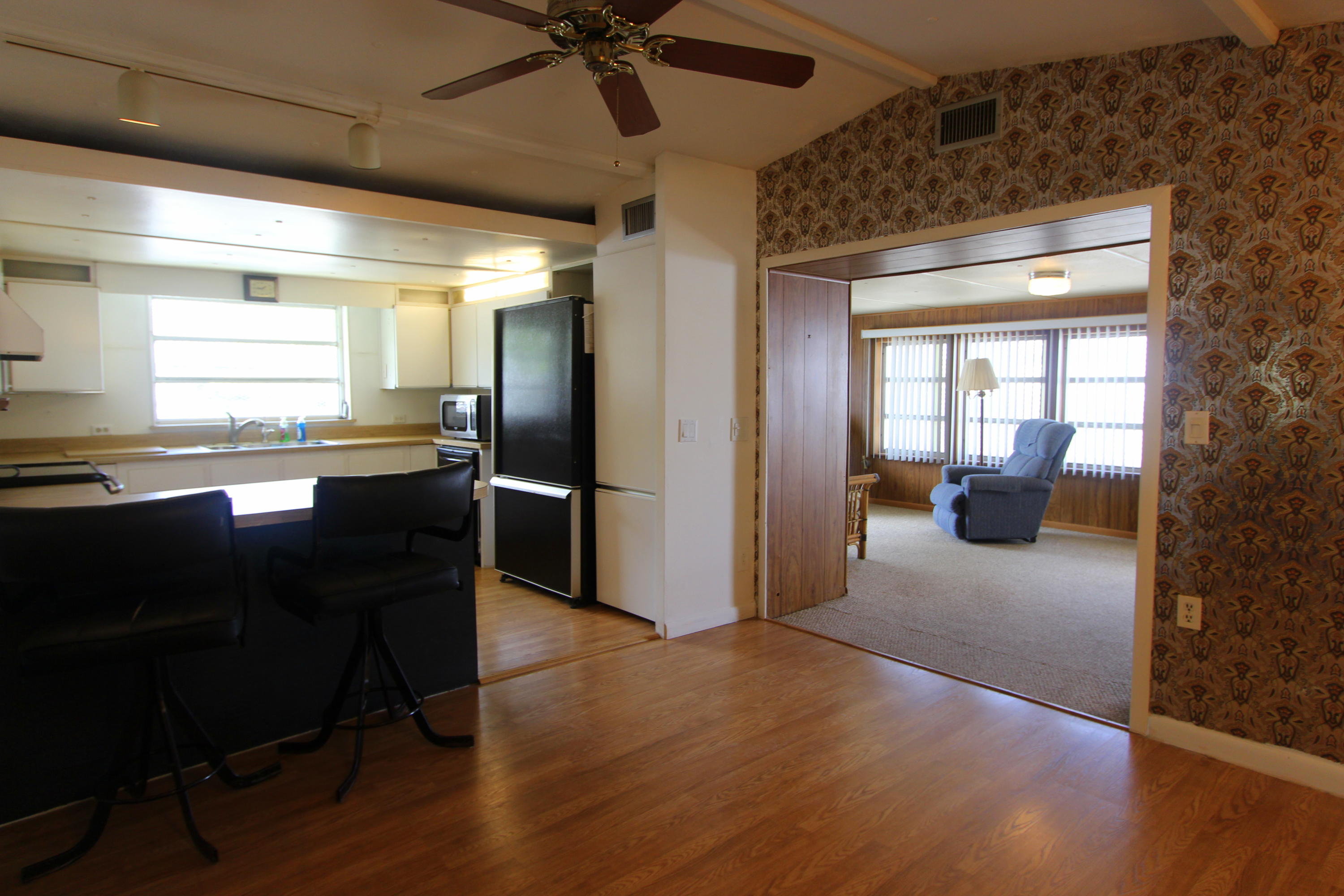 429 Big Pine Road Key Largo, FL 33037 - Photo 7 of 15 Dining Area
