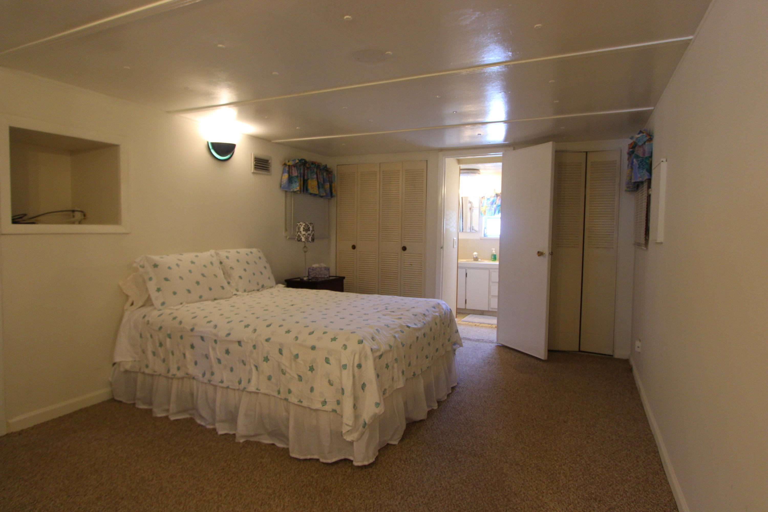 429 Big Pine Road Key Largo, FL 33037 - Photo 9 of 15 Master Bedroom