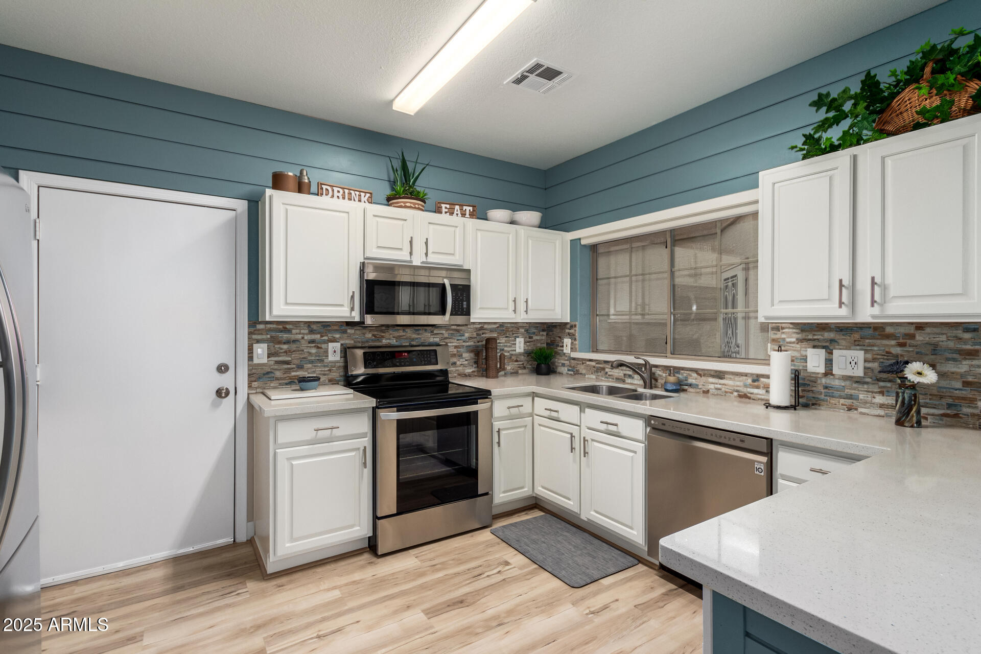 2801 North Litchfield Road, Unit 72 Goodyear, AZ 85395 - Photo 12 of 32 13 - Litchfield